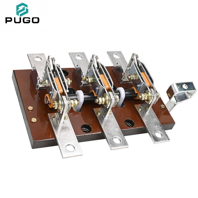 PUGO HD12-1000-31 1000A 3P Open Type Copper Knife Switch Disconnector 400V Side Operation China Zhejiang